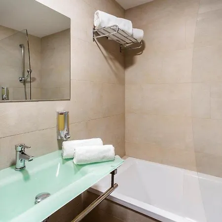 Barcelona 3* Rubí